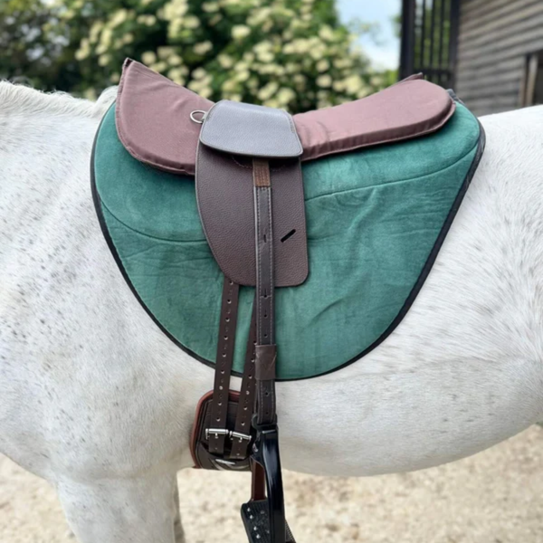 Total Contact Saddles Treeless Classic Long Billet Saddle - Havana Brown