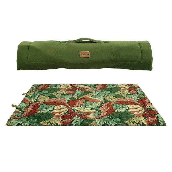 William Morris Acanthus Print Christmas Travel Mat