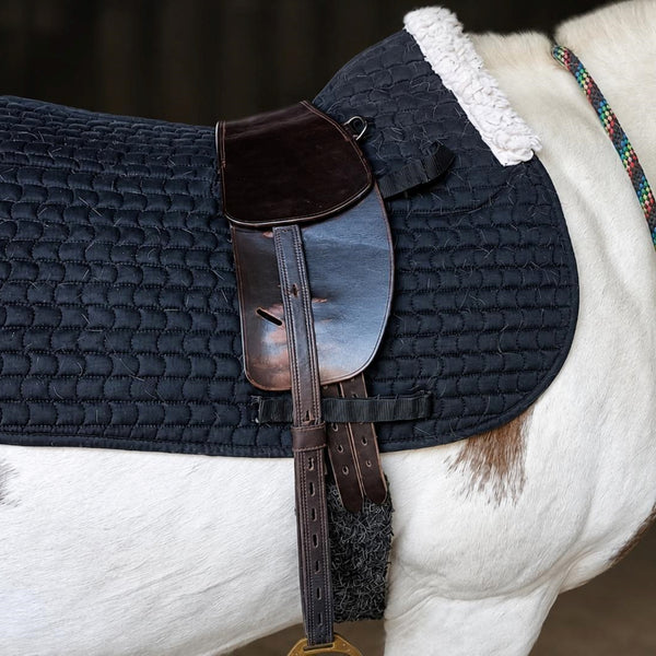 TRIAL ME - Total Contact Saddles Treeless Classic Short Billet Saddle