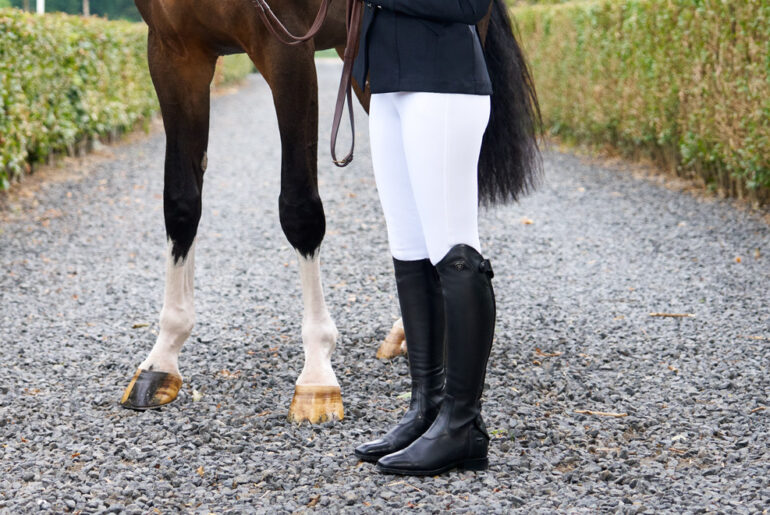 Choose the right riding boots