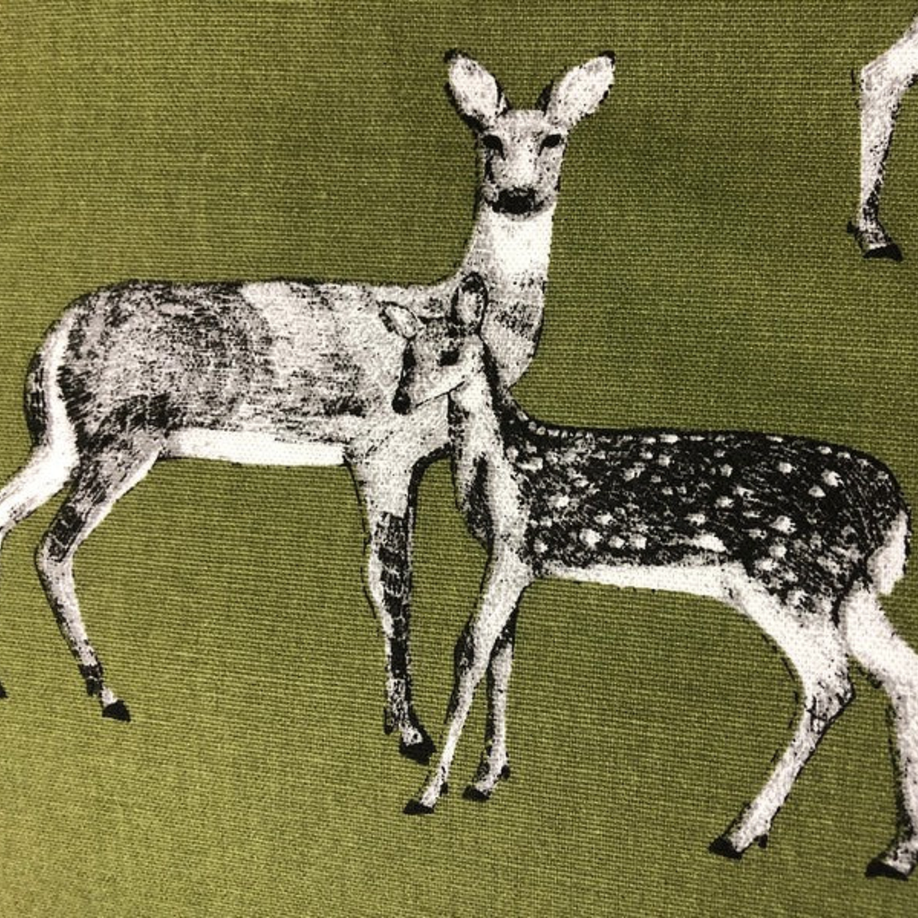 Snug and Cosy Deluxe Dog Bed - Deer