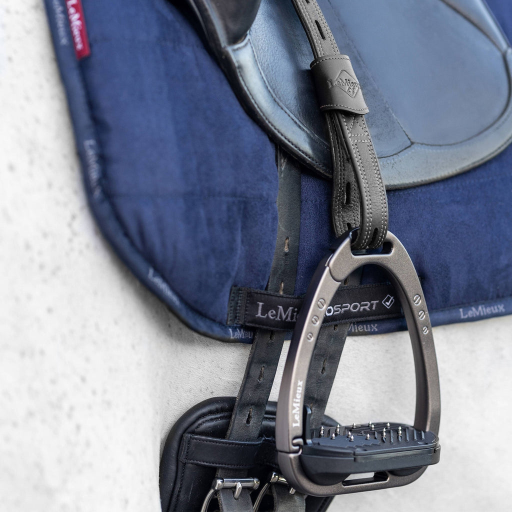 LeMieux Vector Close Contact Stirrup Leathers - Black