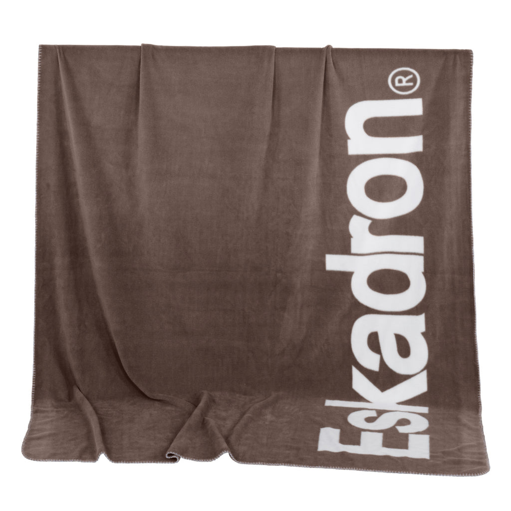 Eskadron Fleece Couch Rug - Powder Taupe