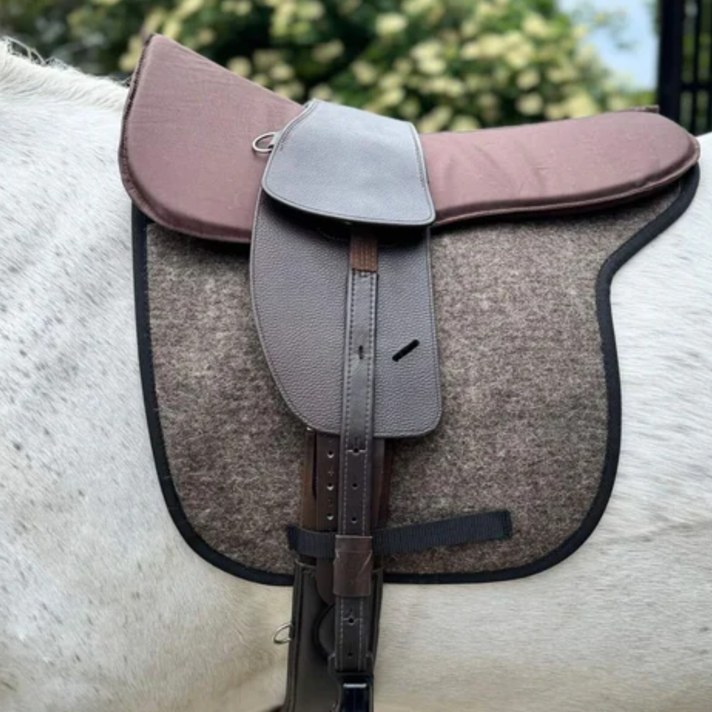 Total Contact Saddles Treeless Classic Short Billet Saddle - Havana Brown