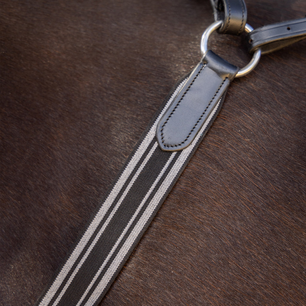 LeMieux Arika Elasticated Breastplate - Black/Silver