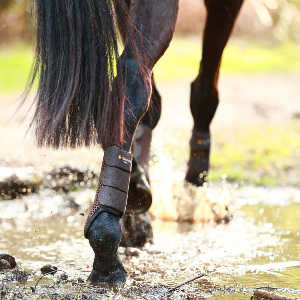 Equilibrium Tri-Zone Brushing Boots - Brown