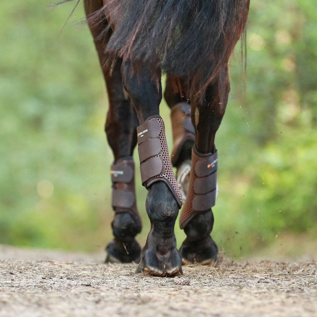 Equilibrium Tri-Zone Brushing Boots - Brown