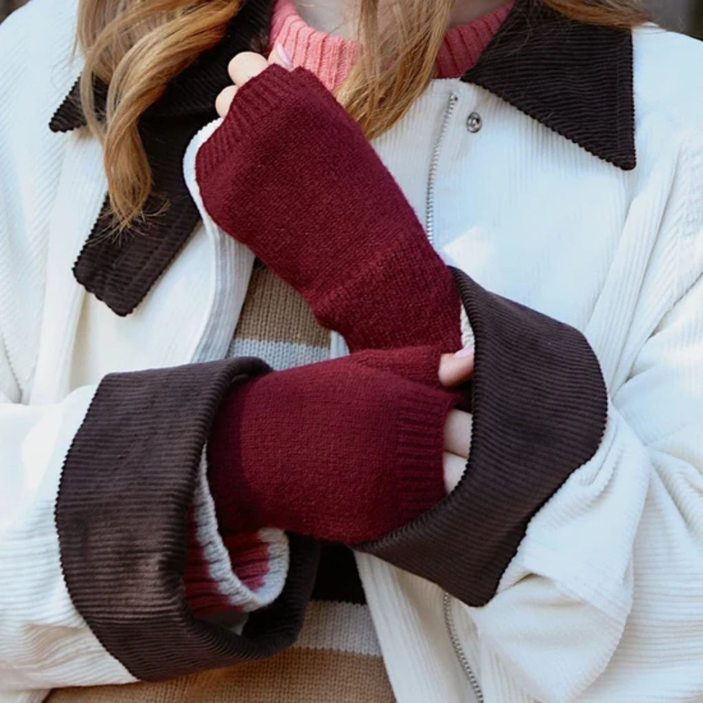 Hicks and Brown Kersey Wristwarmer - Plum