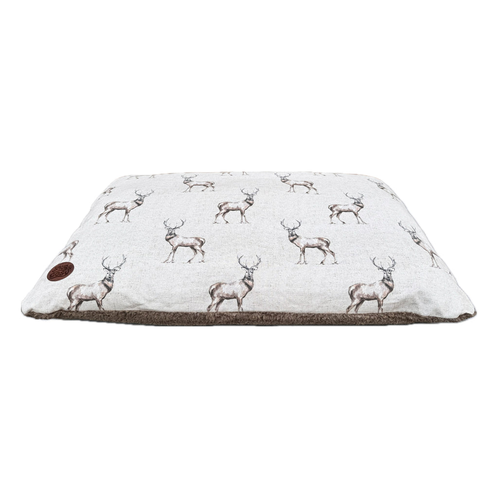 Snug and Cosy Lounger - Moorland Stag