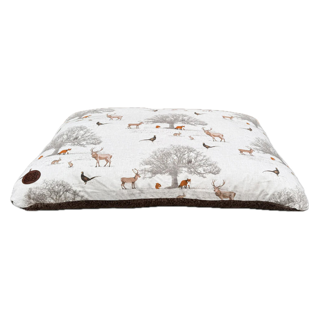 Snug and Cosy Woodland Lounger