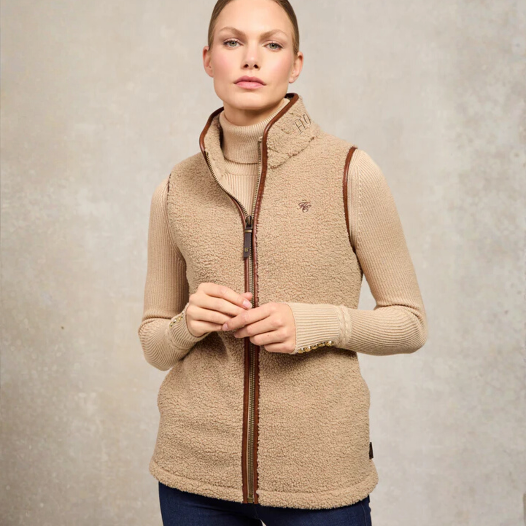 Holland Cooper Country Fleece Gilet - Natural Borg