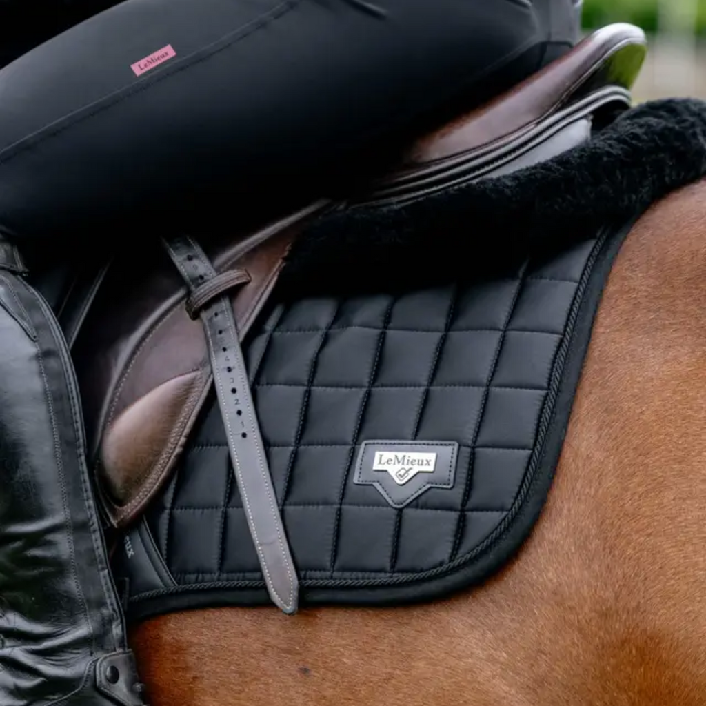 LeMieux Loire Classic Close Contact Square - Black