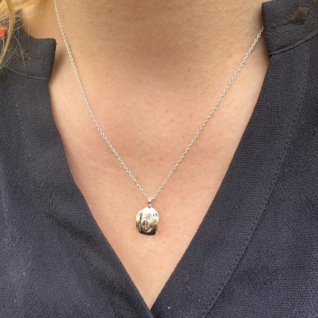 Reeves and Reeves Cowboy Hat Necklace