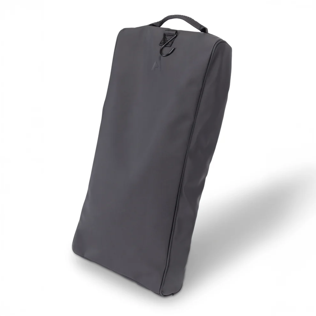 Aubrion React Bridle Bag - Black