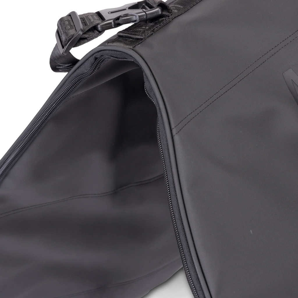 Aubrion React Saddle Bag - Black