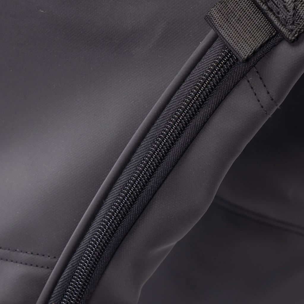 Aubrion React Saddle Bag - Black