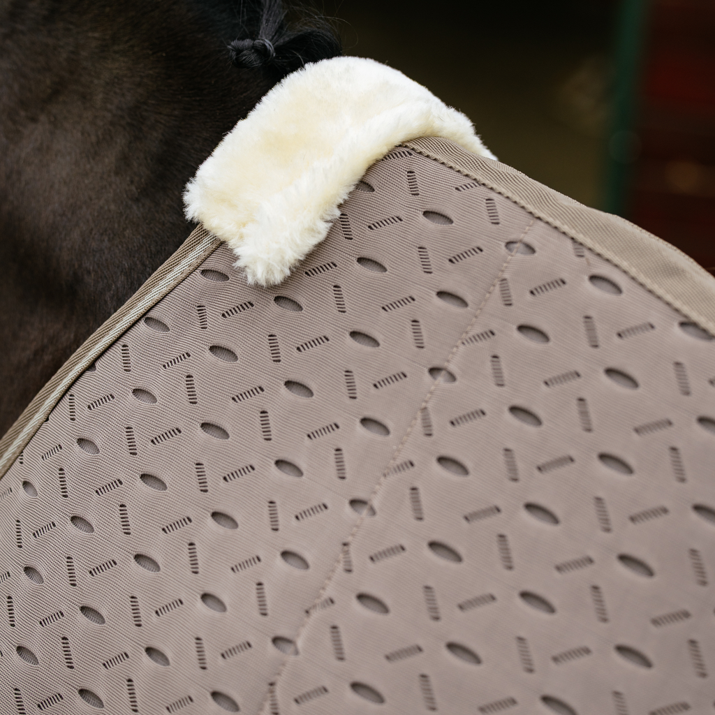 LeMieux Kudos 3D Mesh Travel Rug - Pecan