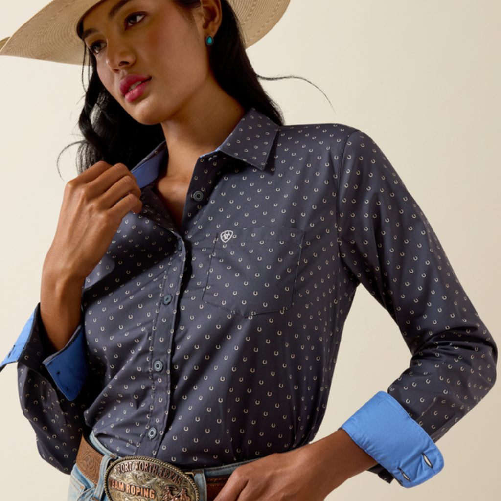 Ariat Ladies Kirby Shirt - Ombre Blue Horseshoe