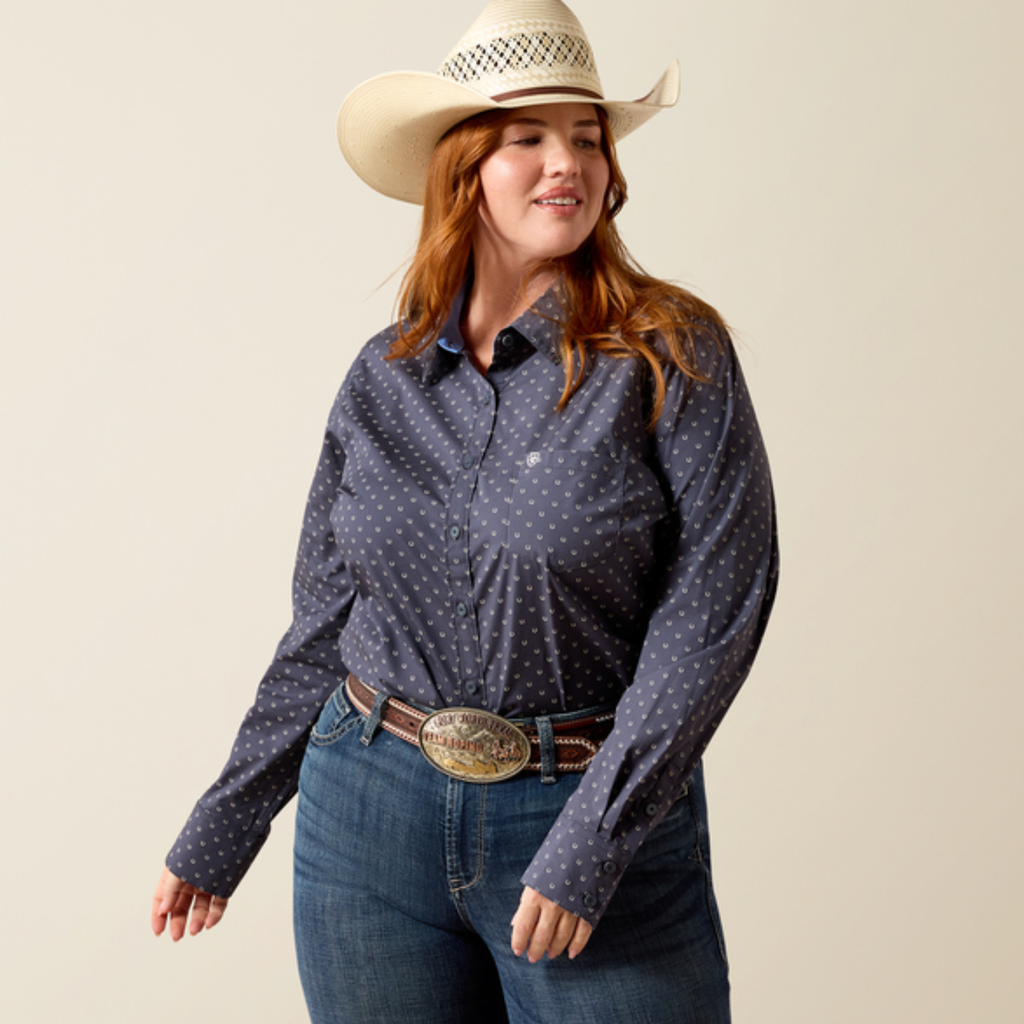 Ariat Ladies Kirby Shirt - Ombre Blue Horseshoe
