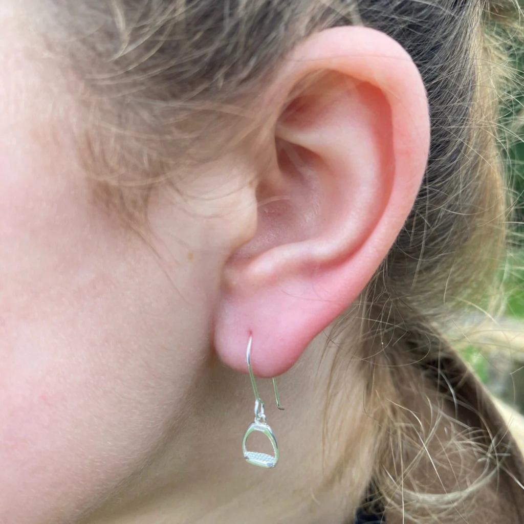 Reeves and Reeves Detailed Stirrup Earrings