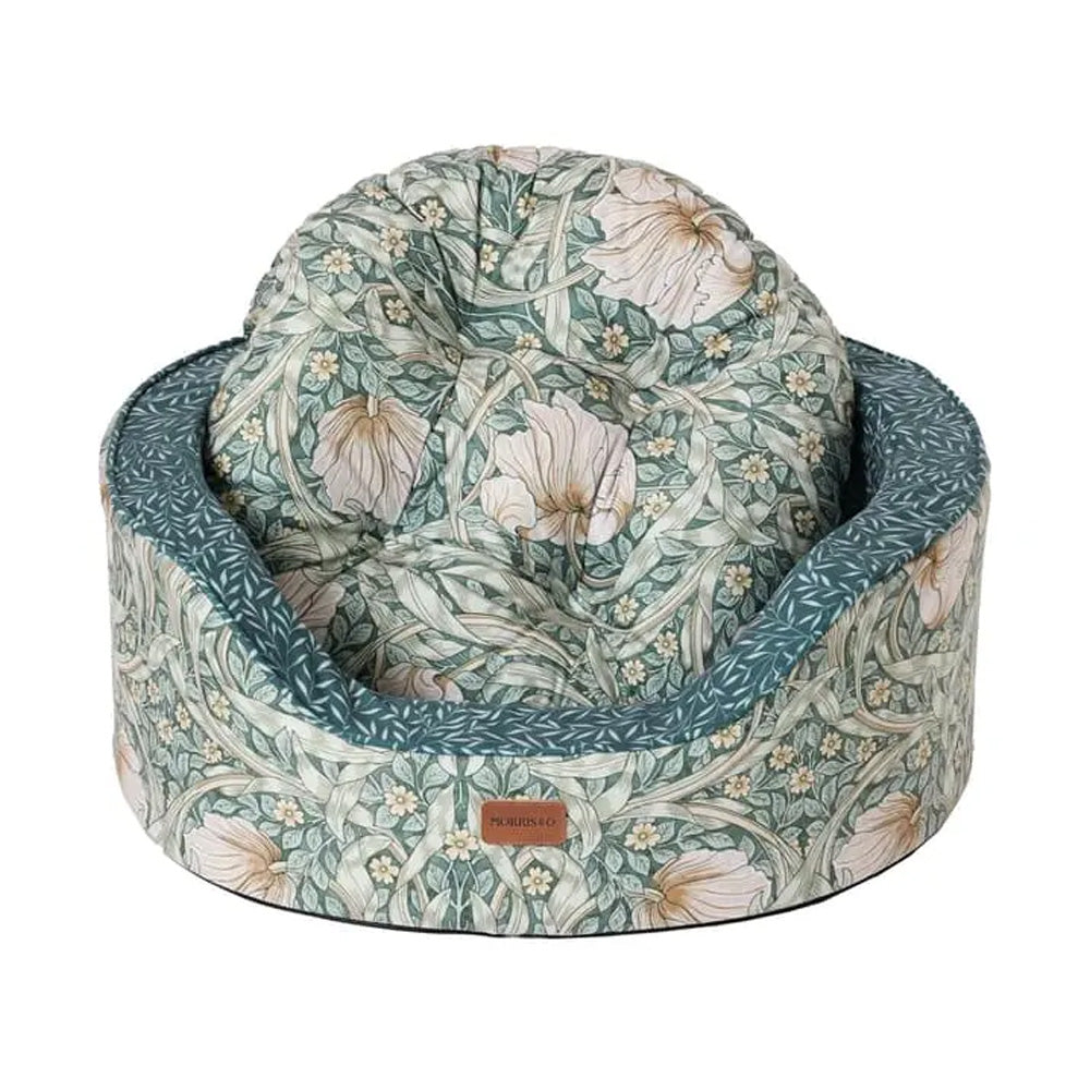 William Morris Pimpernel and Lily Leaf Oval Bed