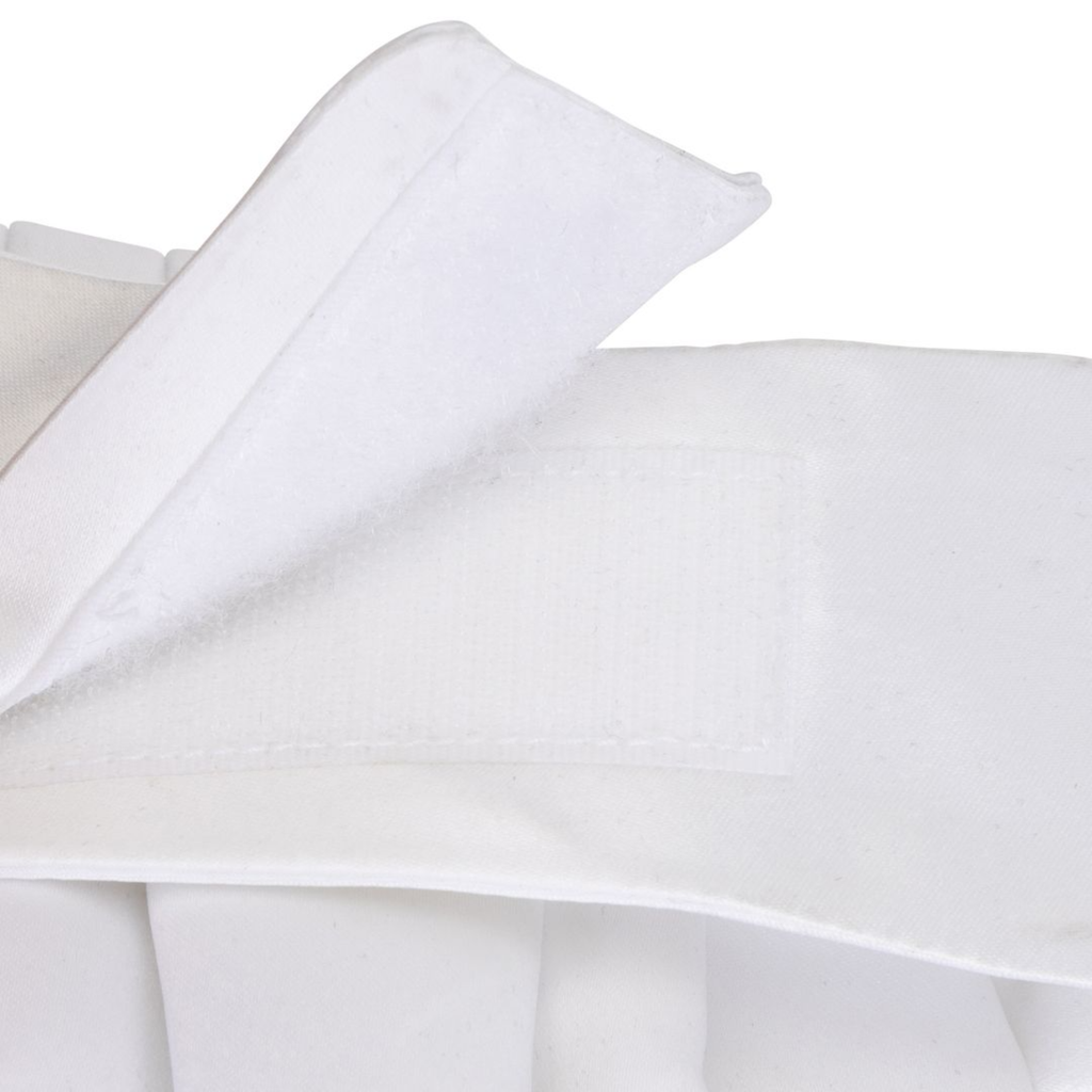 Aubrion  Berrington Ready Tied Stock - White