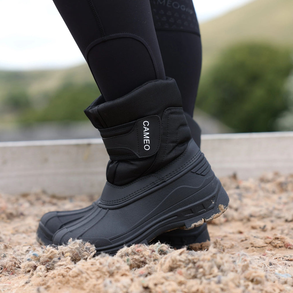 Cameo Mucker Boot - Black