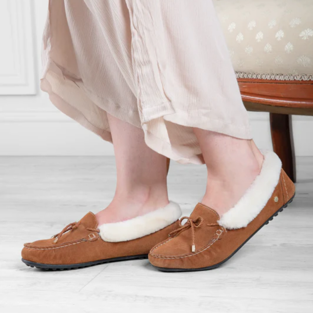 Fairfax and Favor Ladies Henley Shearling Lined Slipper - Tan