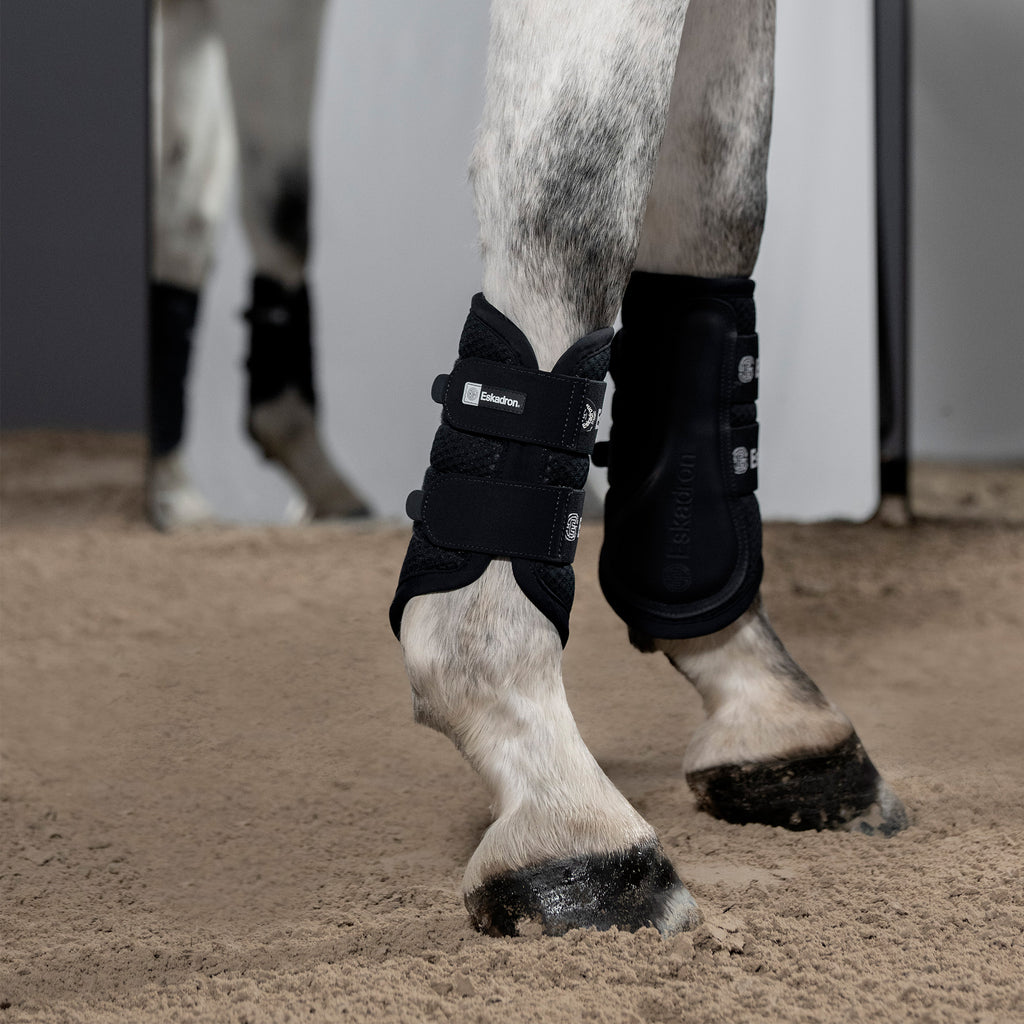 Eskadron Tendon Boots - Navy