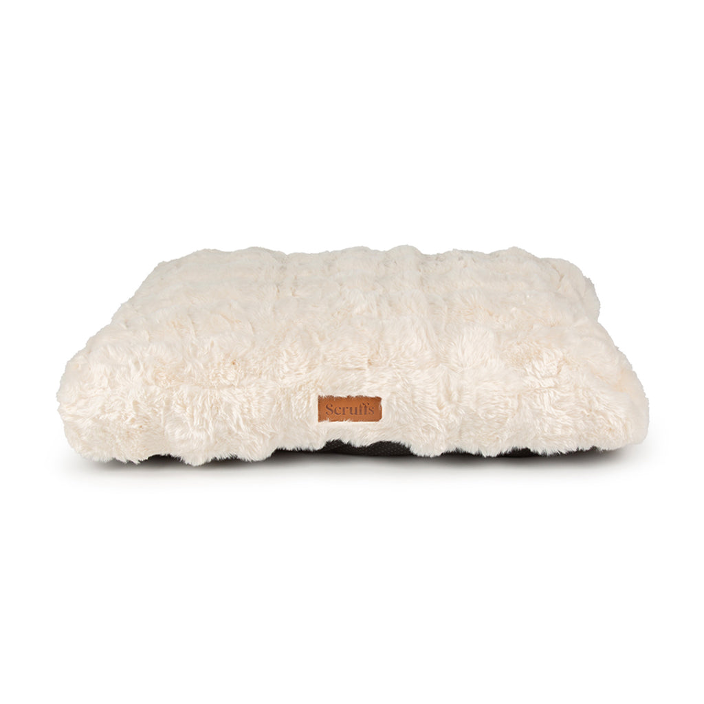 Scruffs Festive Fur Mattress - Cream