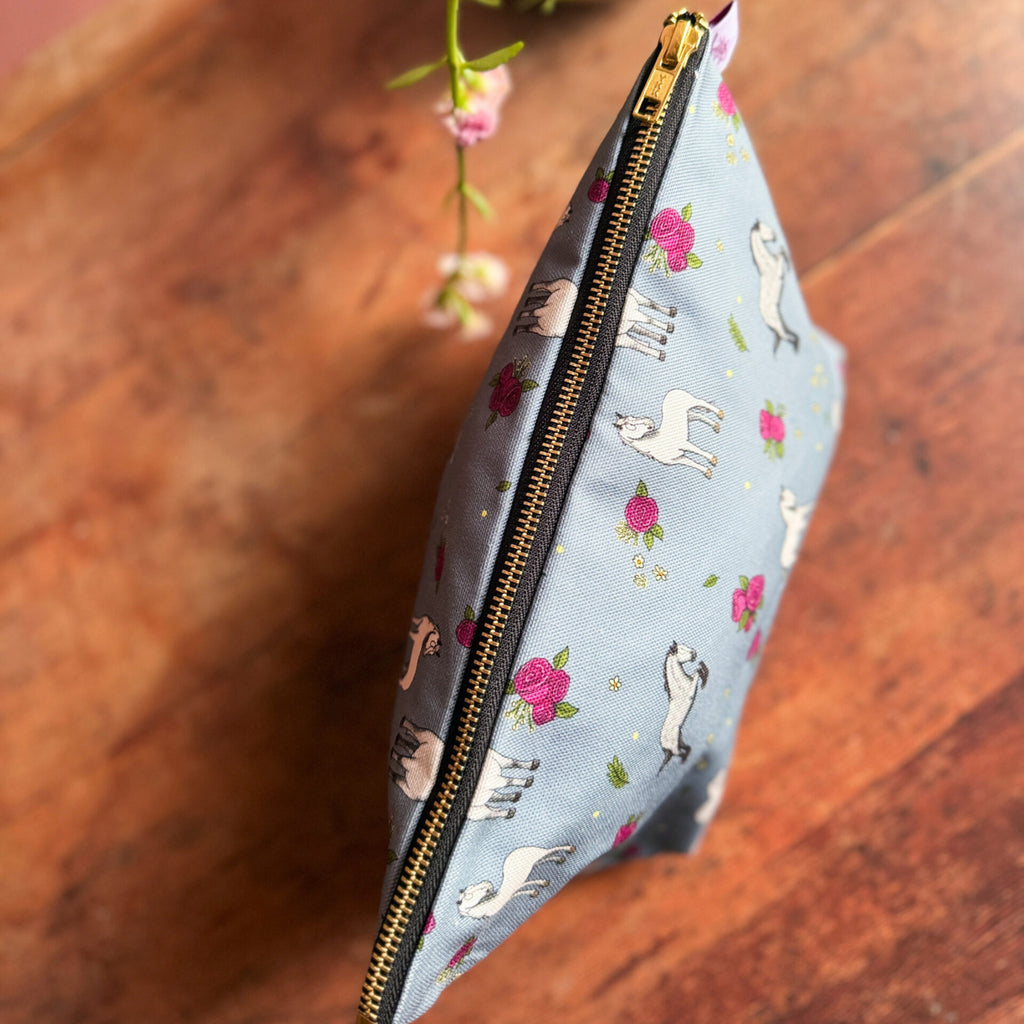Emily Cole Grey Horse & Roses Washbag