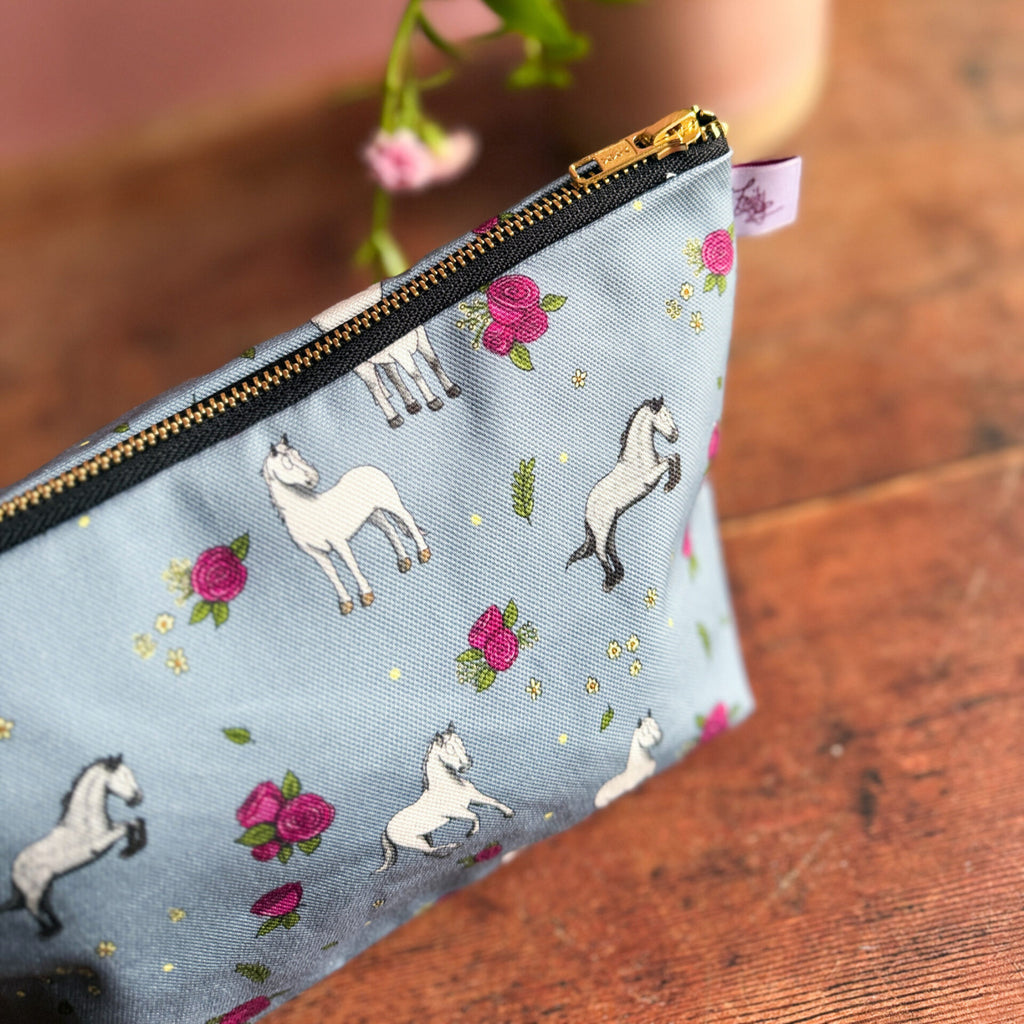 Emily Cole Grey Horse & Roses Washbag