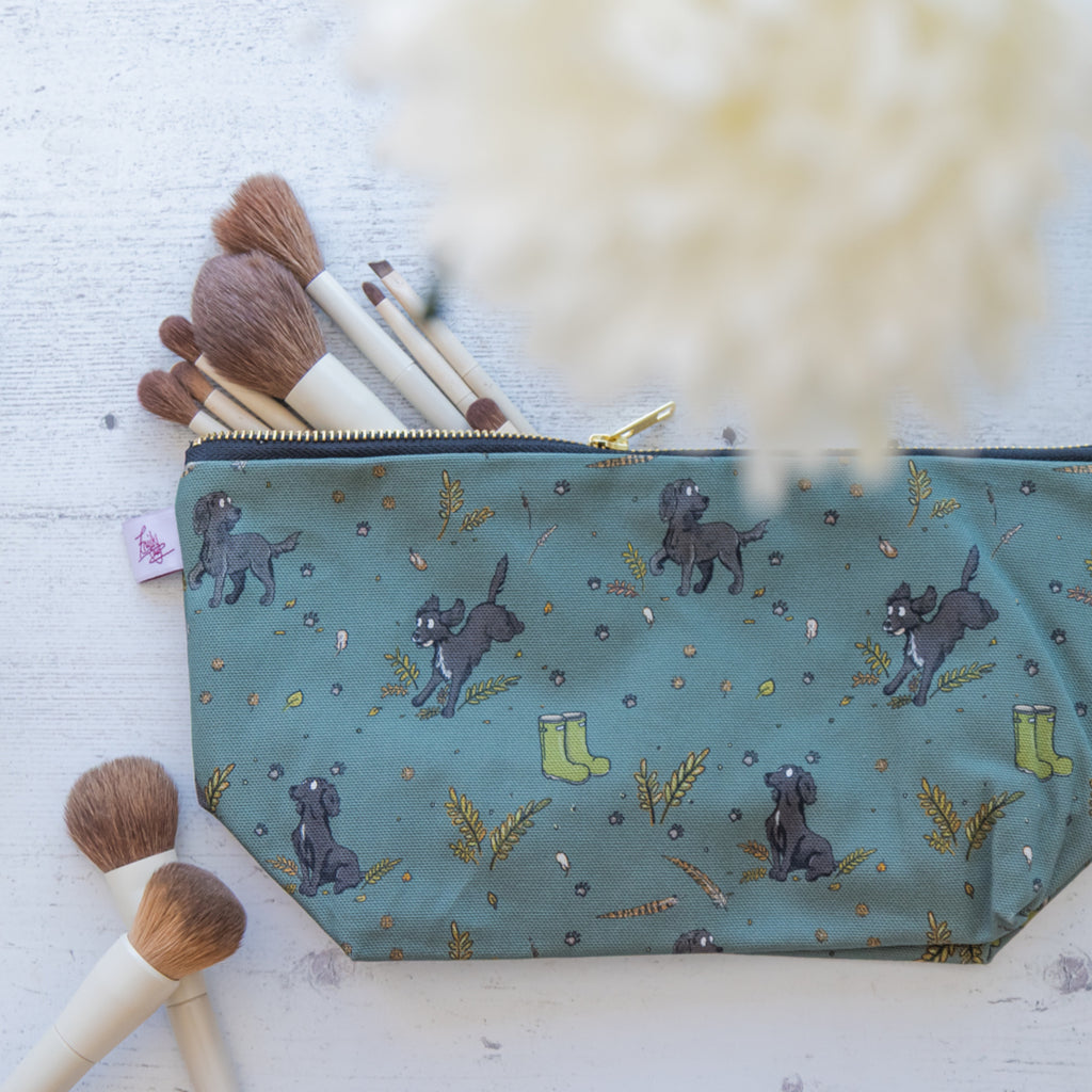 Emily Cole Black Spaniel Pattern Washbag