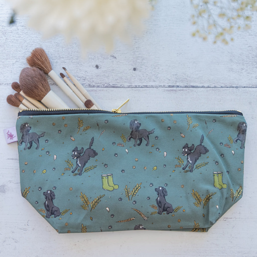 Emily Cole Black Spaniel Pattern Washbag