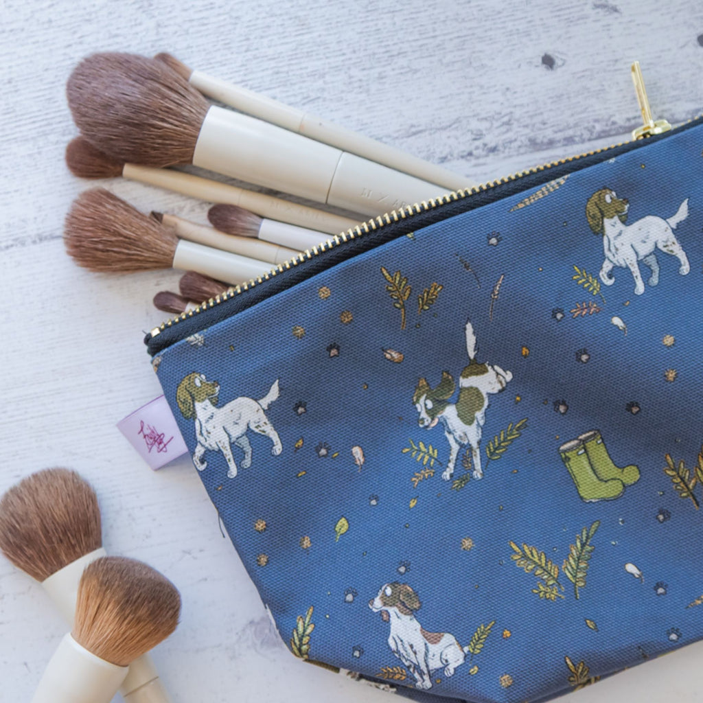 Emily Cole Liver & White Spaniel Pattern Washbag