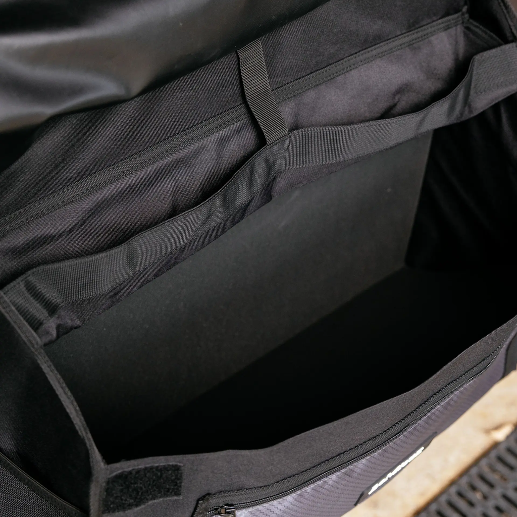 LeMieux Pro Grooming Bag with Bar - Black
