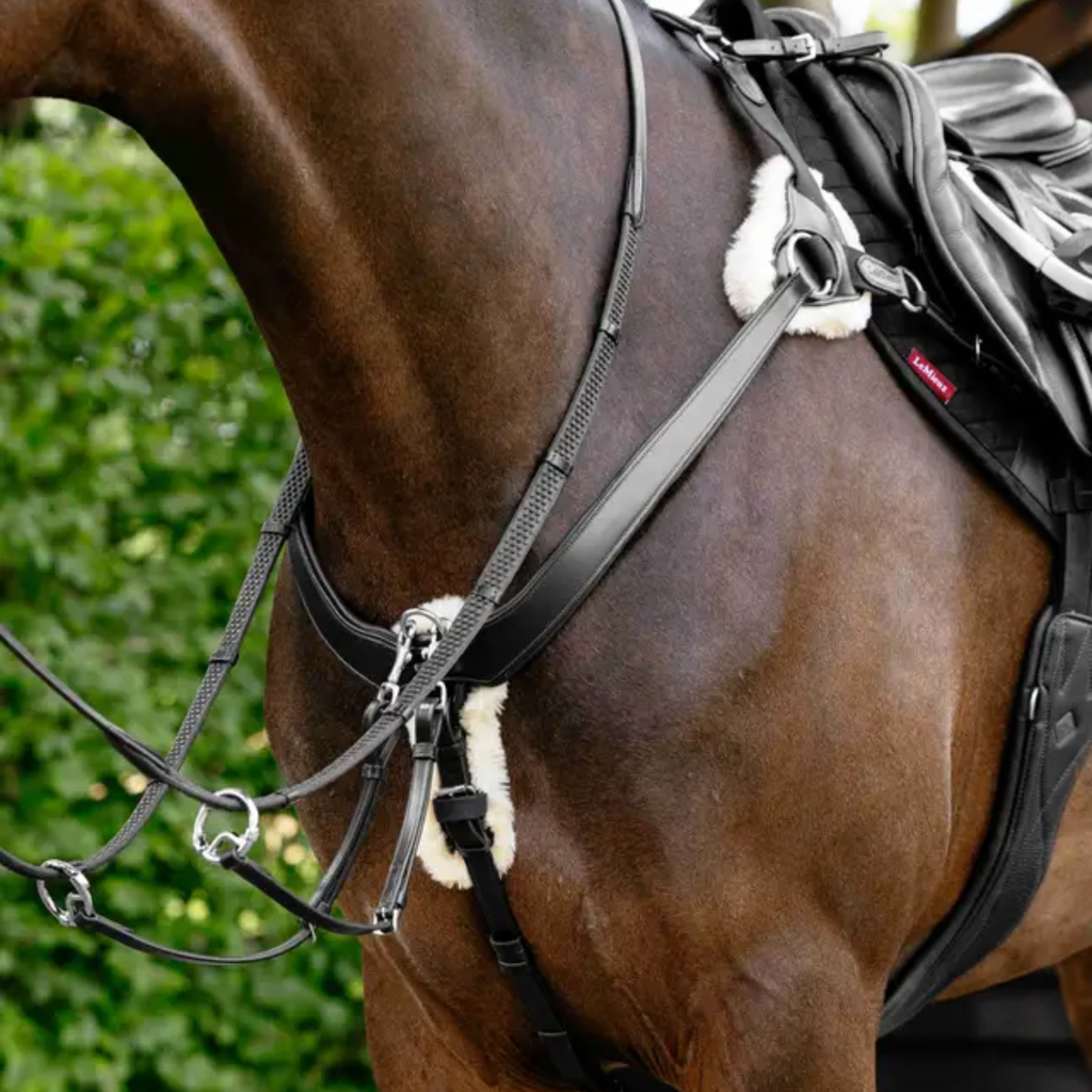 LeMieux Kudos 5 Point Bridge Breastplate - Black
