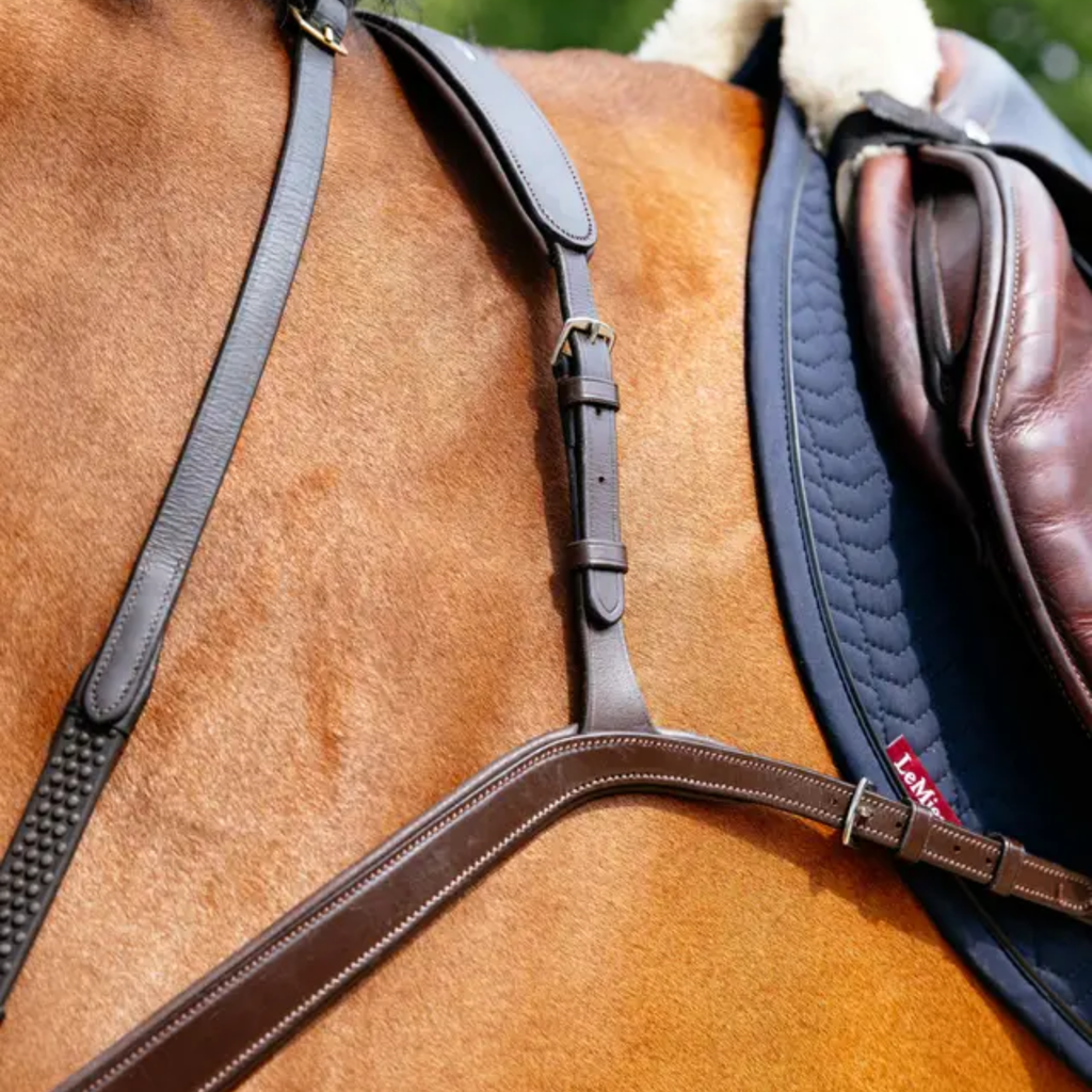 LeMieux Kudos 5 Point Bridge Breastplate - Havana