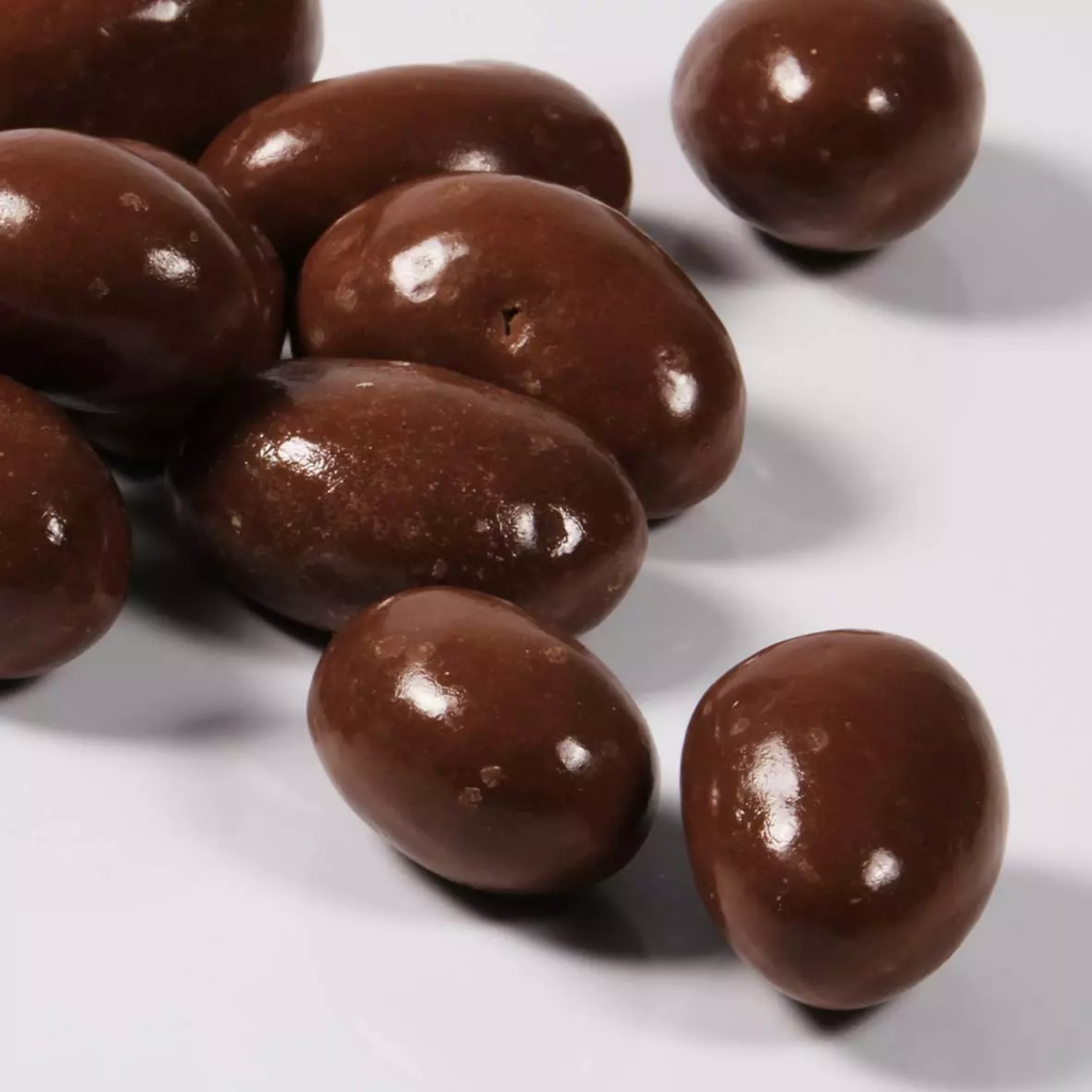 R&R Country Milk Chocolate Brazils