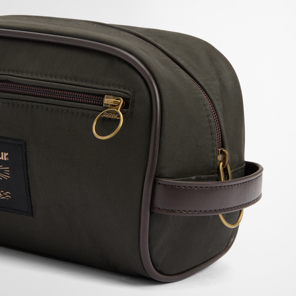 Barbour Mens Wax Washbag - Olive/Beacon