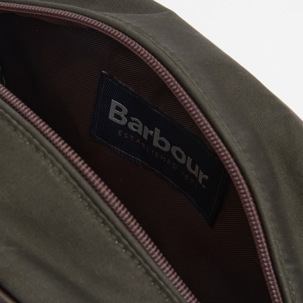 Barbour Mens Wax Washbag - Olive/Beacon