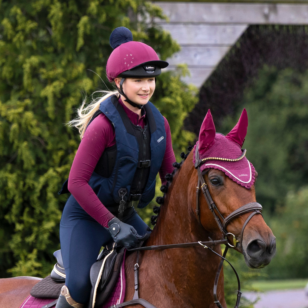 LeMieux Classique Pom Hat Silk - Blackberry