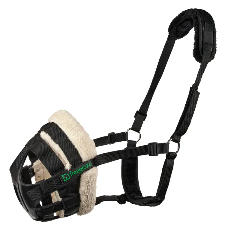 FreeGraze AirFlow Grazing Muzzle Padded - Black-2