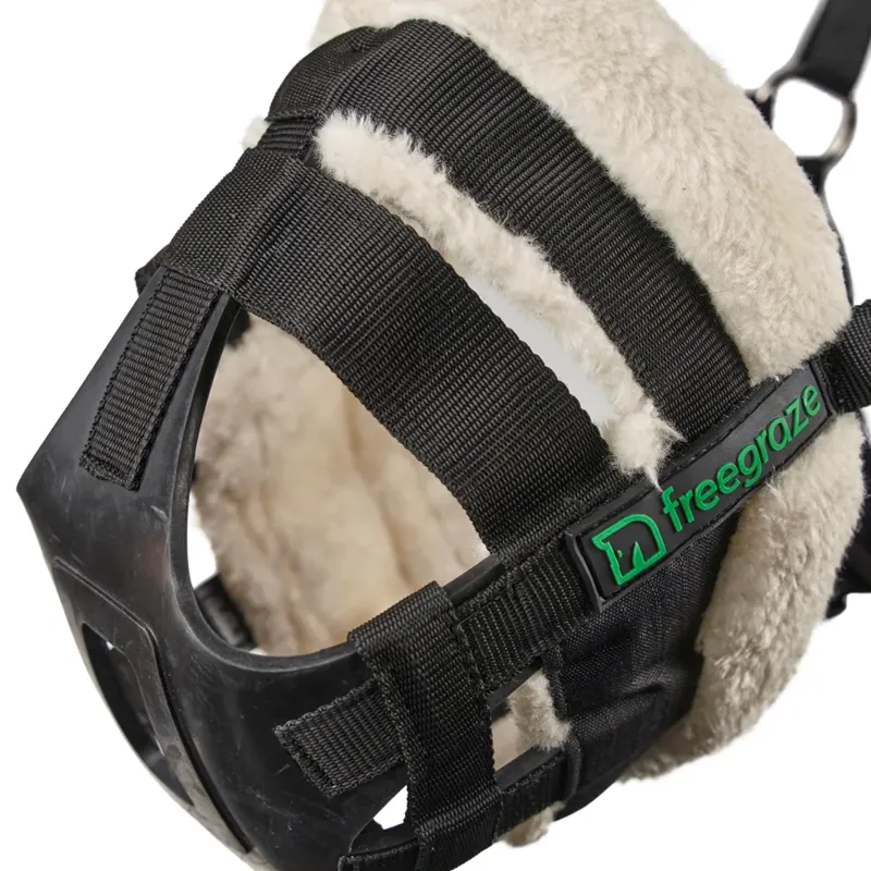 FreeGraze AirFlow Grazing Muzzle Padded - Black-3