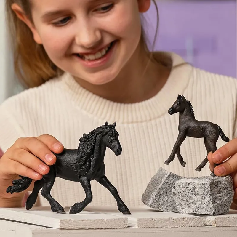 Schleich Fresian Stallion-1