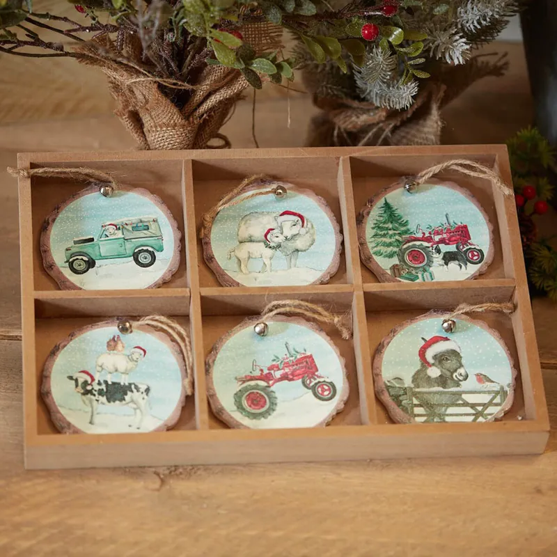 Langs Christmas Farm Hanger