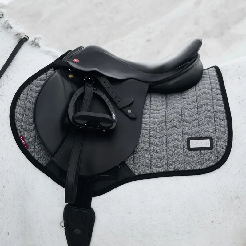 LeMieux Aspen Close Contact Square - Herringbone-1