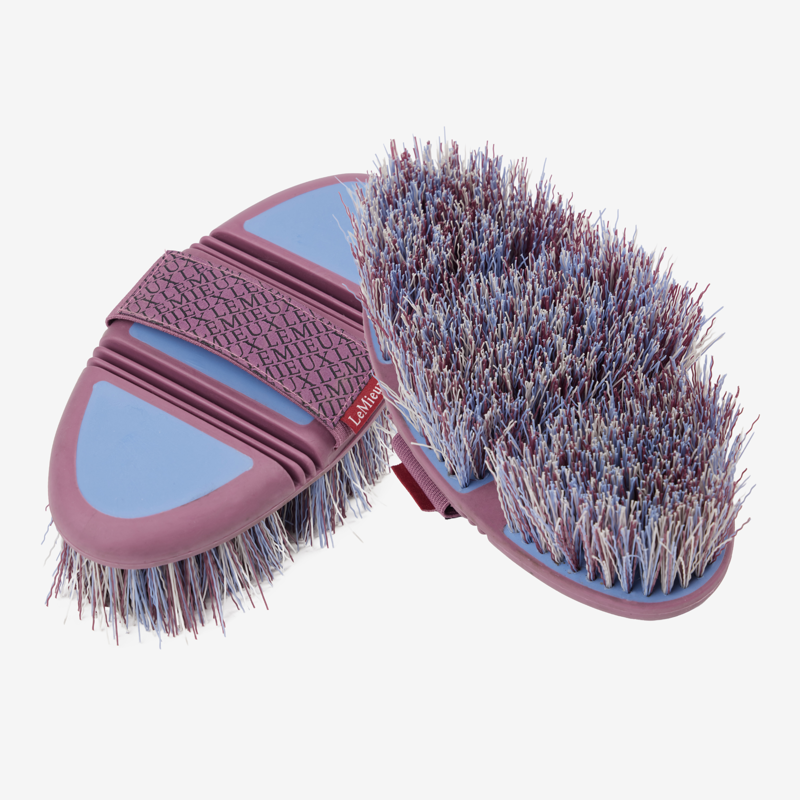 LeMieux Flexi Flicky Brush - Powder Blue/Mallow