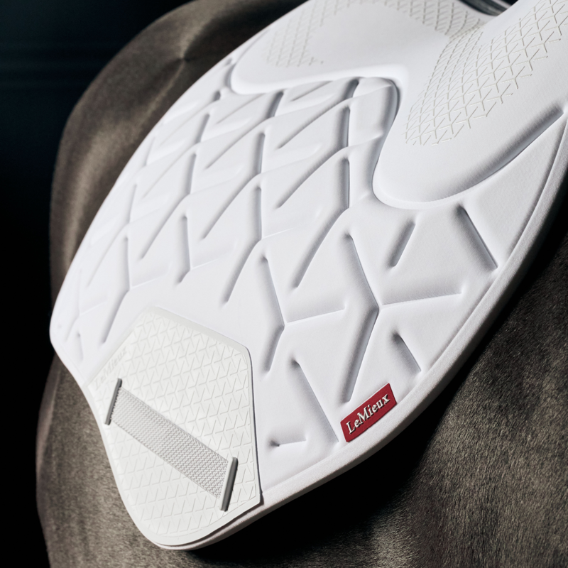 LeMieux ProForm Moulded Close Contact Pad - White-2