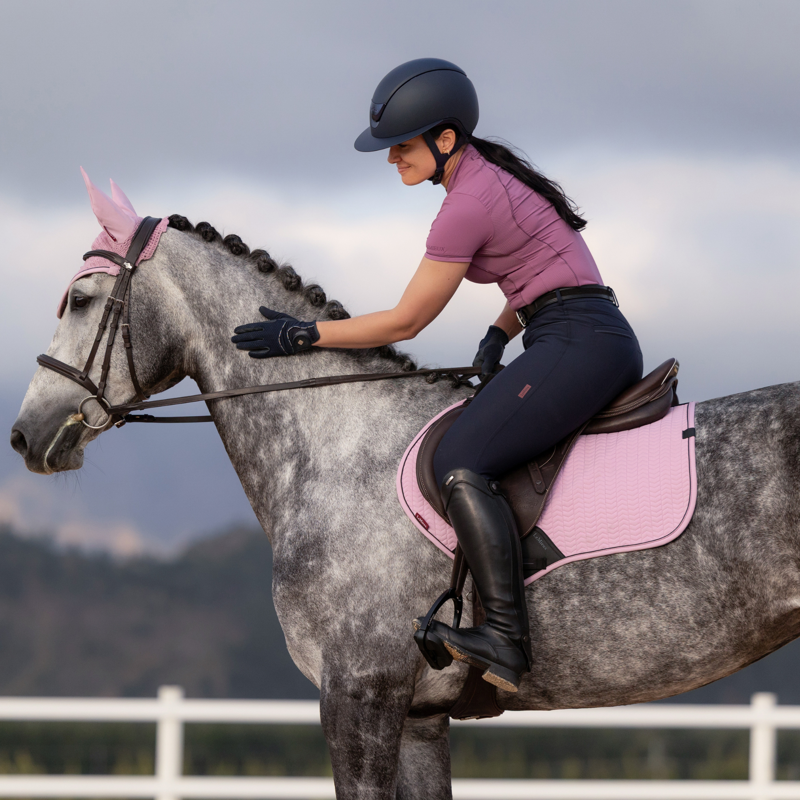 LeMieux Essence Close Contact Square - Fondant-3